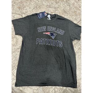 New England patriots Gray Short Sleeve t shirt NWT L‎ Athleisure Sporty
